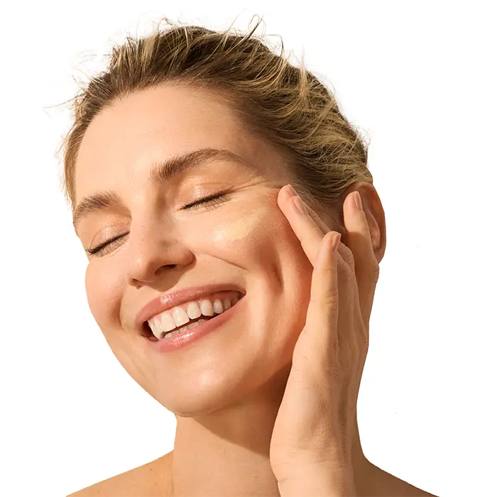 Protector Solar Hyalu Fluido FPS 50+ Tono Claro 50ml - Imagen 2